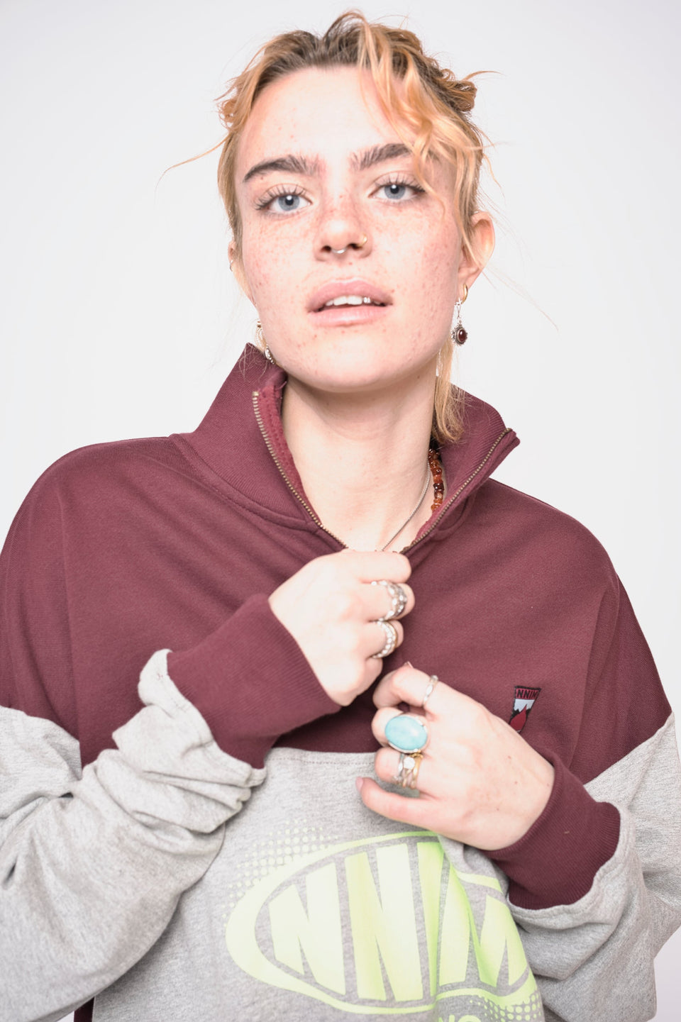 the urban echo - sweater - unisex
